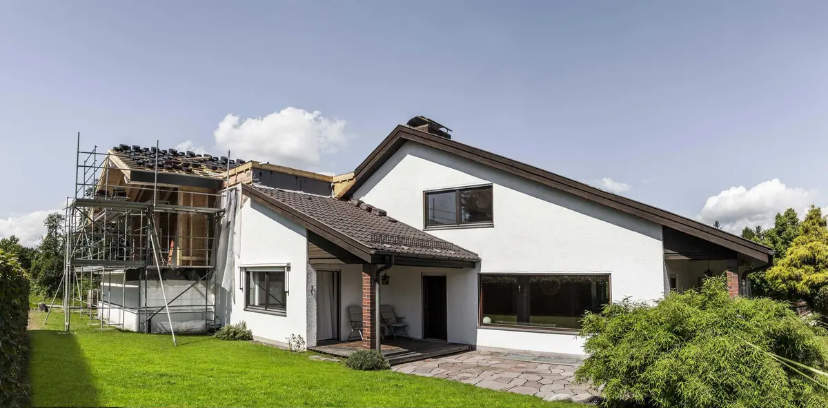 Einfamilienhaus mit Anbau